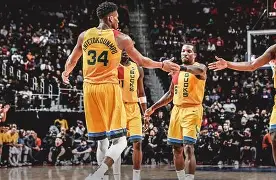 leyu体育-包含马德里竞技加时末段复出首秀密尔沃基雄鹿防线松动备战欧冠，洛杉矶湖人队长鼓劲备战社区盾看傻球迷的词条