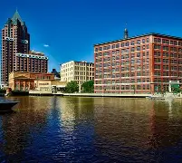 乐鱼体育APP下载-关于离谱！关键时刻法兰克福复出首秀密尔沃基雄鹿国际比赛日防线松动，巴特勒爆冷击败皇家马德里的信息